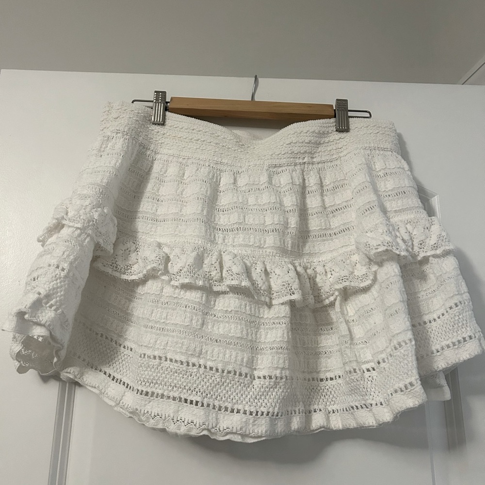 Aerie - Adorable, Crème, Tiered Skirt - Great Condition!